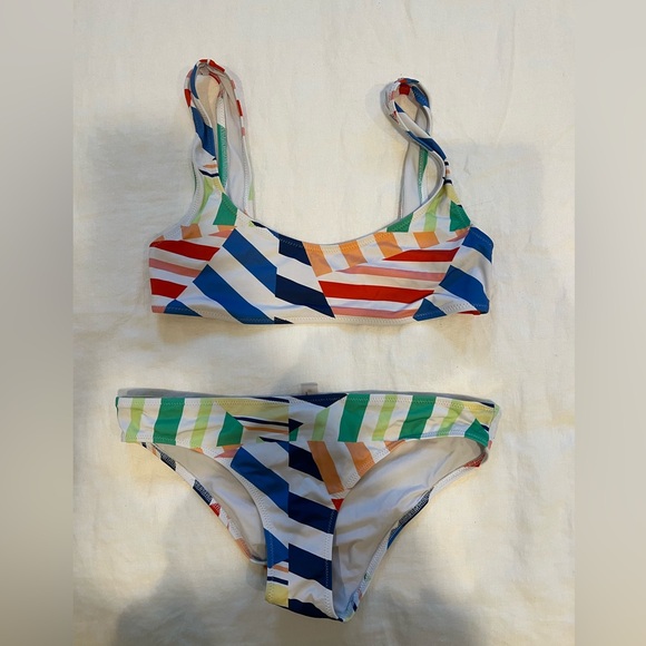 The Pareo in Multi Solid & Striped - Picture 2 of 3